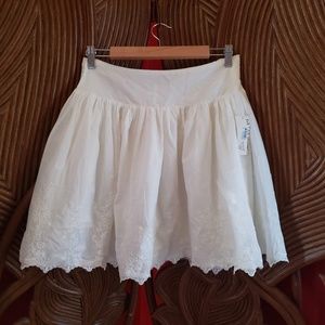NWT Feminine Embroidery and Lace Skirt